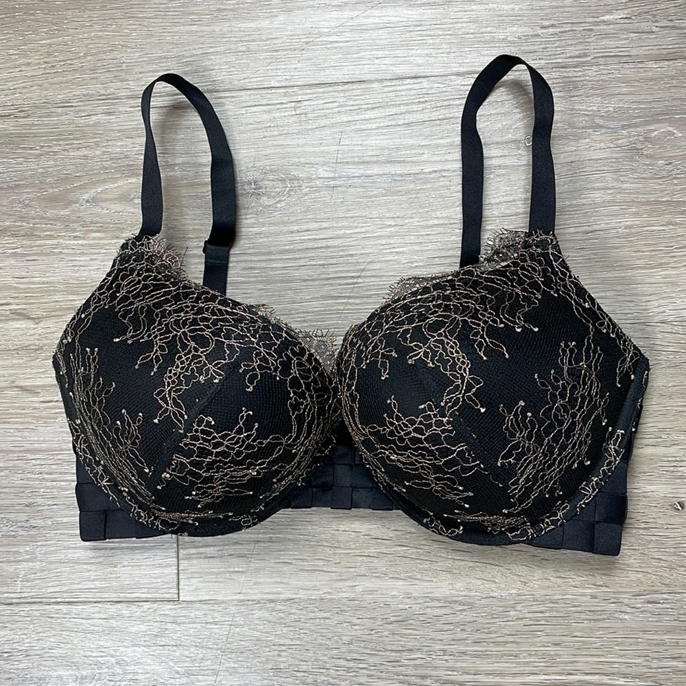 Victoria’s Secret Very Sexy push-up/Pigeonnant Lace Bra Size 34D - Picture 2 of 6